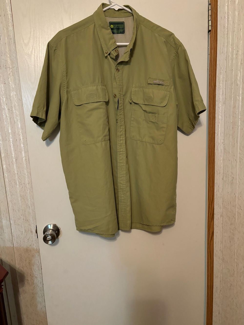 G.H. Bass & Co. Men's Short Sleeve Button-Down Shirt Olive